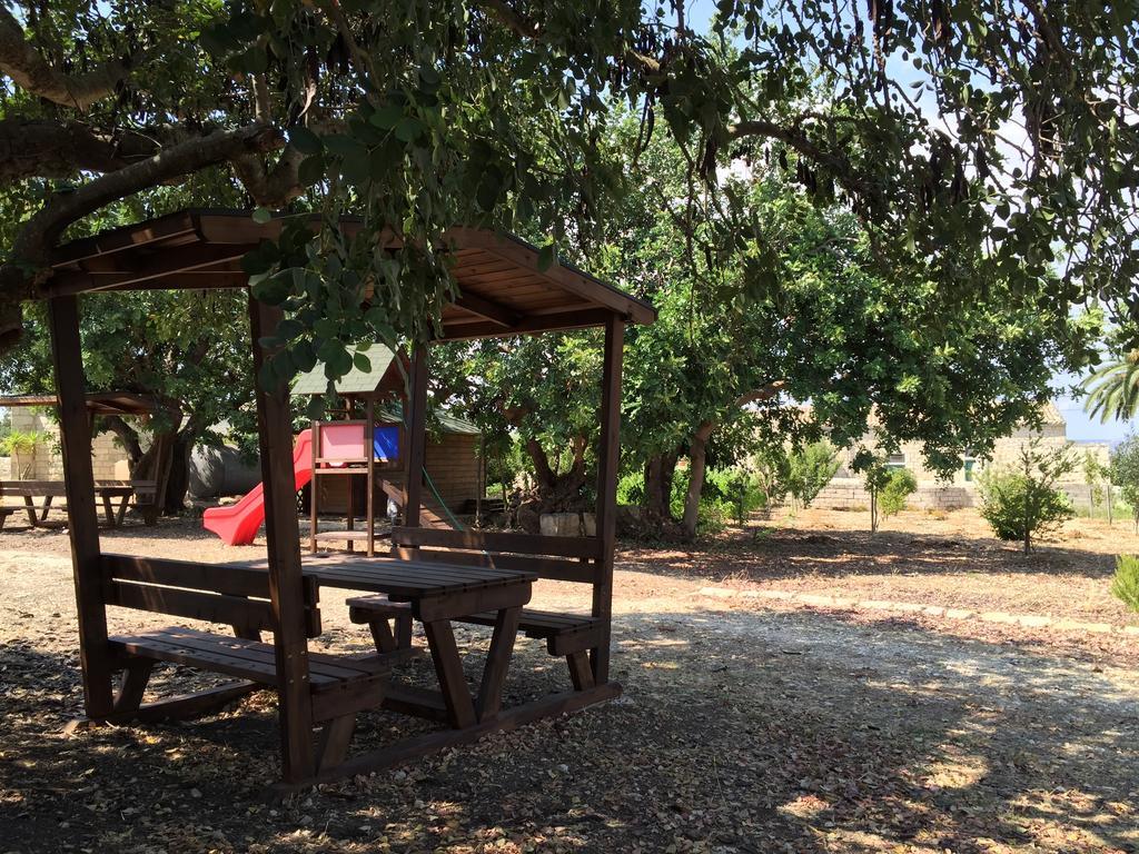 Agriturismo Il Melograno Cannizzara Exterior foto