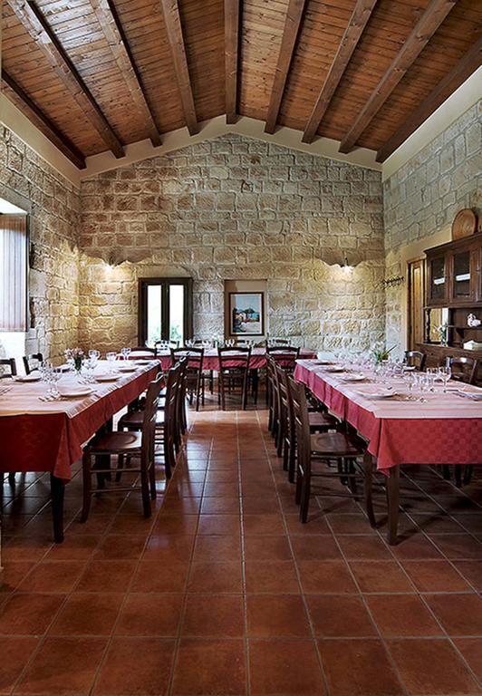Agriturismo Il Melograno Cannizzara Exterior foto